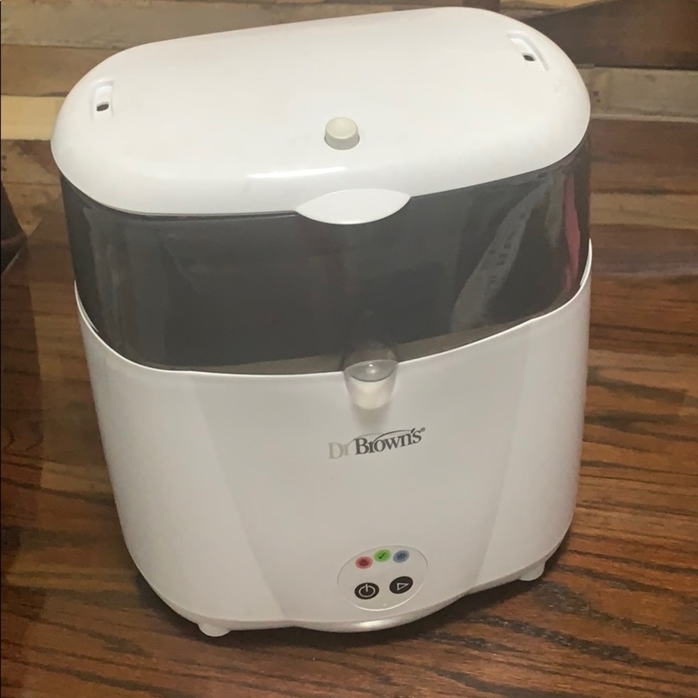 Dr Brown Bottle Sterilizer.. brand new